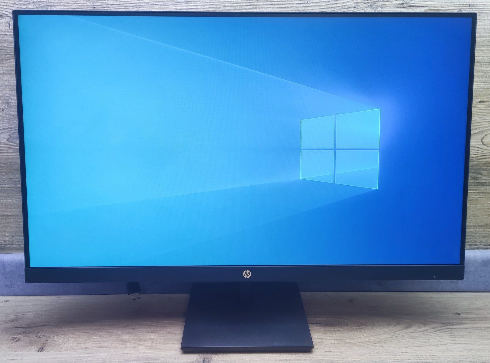 HP V27ie G5 Monitor 27" FHD 1920x1080 VGA HDMI DP AMD FreeSync 75Hz 5ms (GtG)