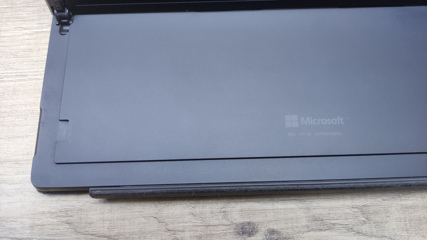 Microsoft Surface Pro 7 Tablet 12.3" Touch 2736x1824 Intel i5-1035G4 8GB 256GB