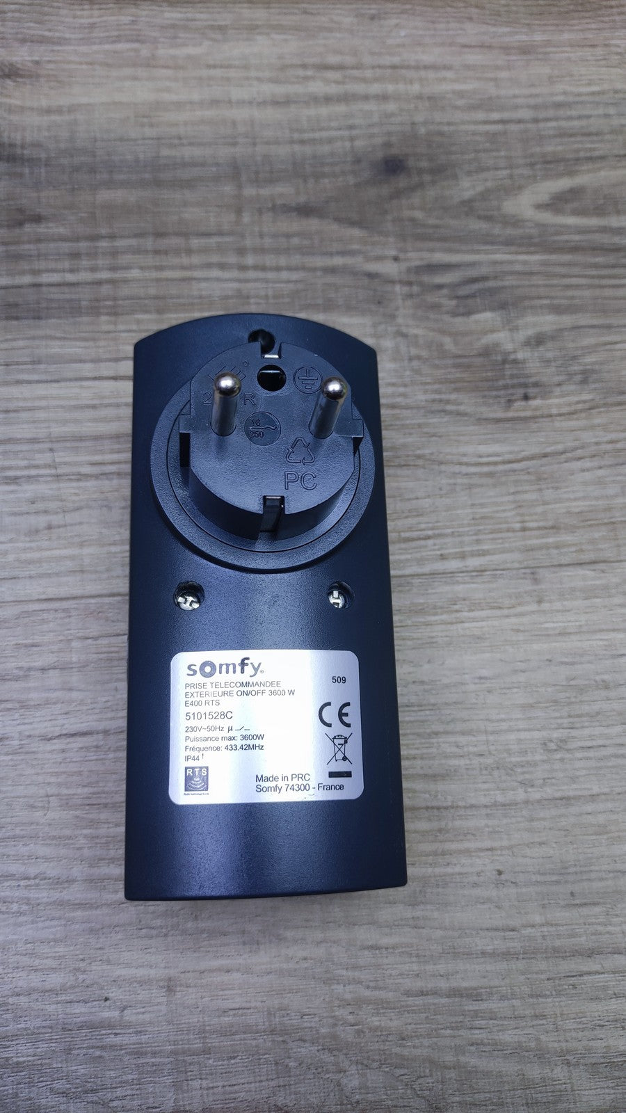 Somfy 2401093 Steckdose mit Fernbedienung ON/Off außen RTS schwarz I35977