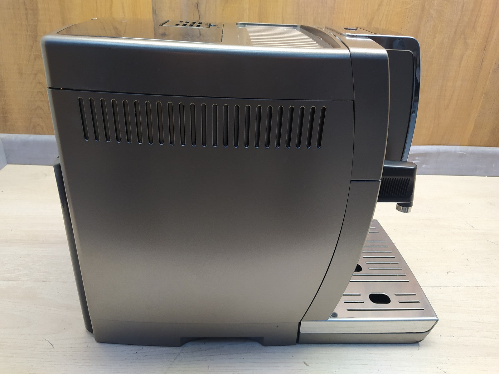 DeLonghi Dinamica Plus ECAM370.95.T Kaffeevollautomat I37692