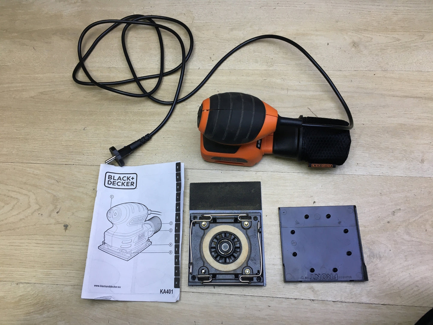 Black & Decker KA401 Schwingschleifer 170 W, I31239