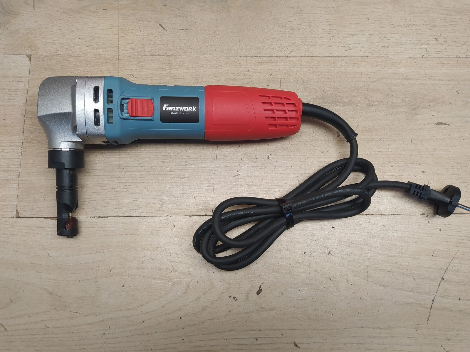 FANZWORK FZ-9101 Knabber Blechknabber 600W, I38639