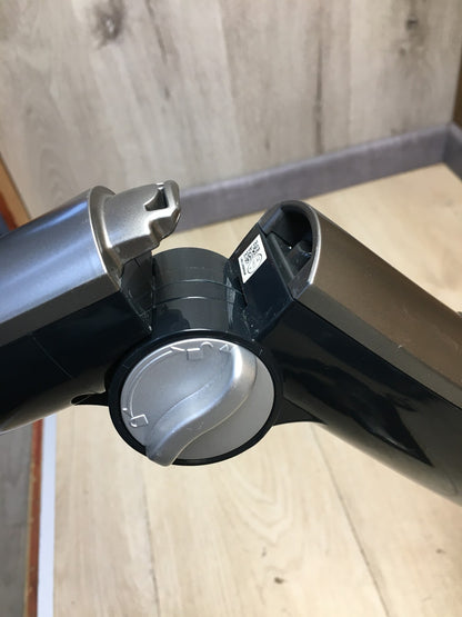Grundig GMS2500 2 in 1 Akku-Stab-/Handstaubsauger VCH 9832 I36231