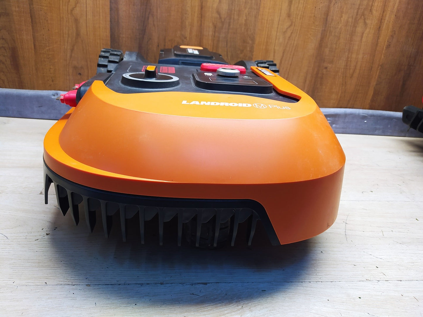 WORX Landroid M700 PLUS WR167E Mähroboter für Gärten bis 700 qm, I37833