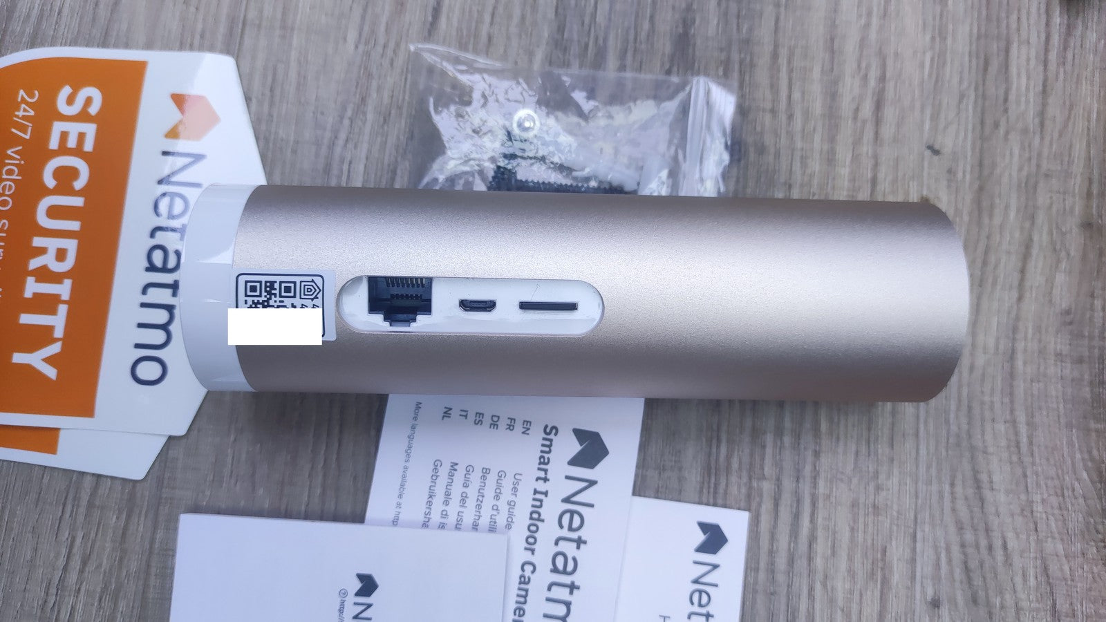 Netatmo Smart Indoor Überwachungskamera NSC01-AMZ innen mit Halterung, I37523