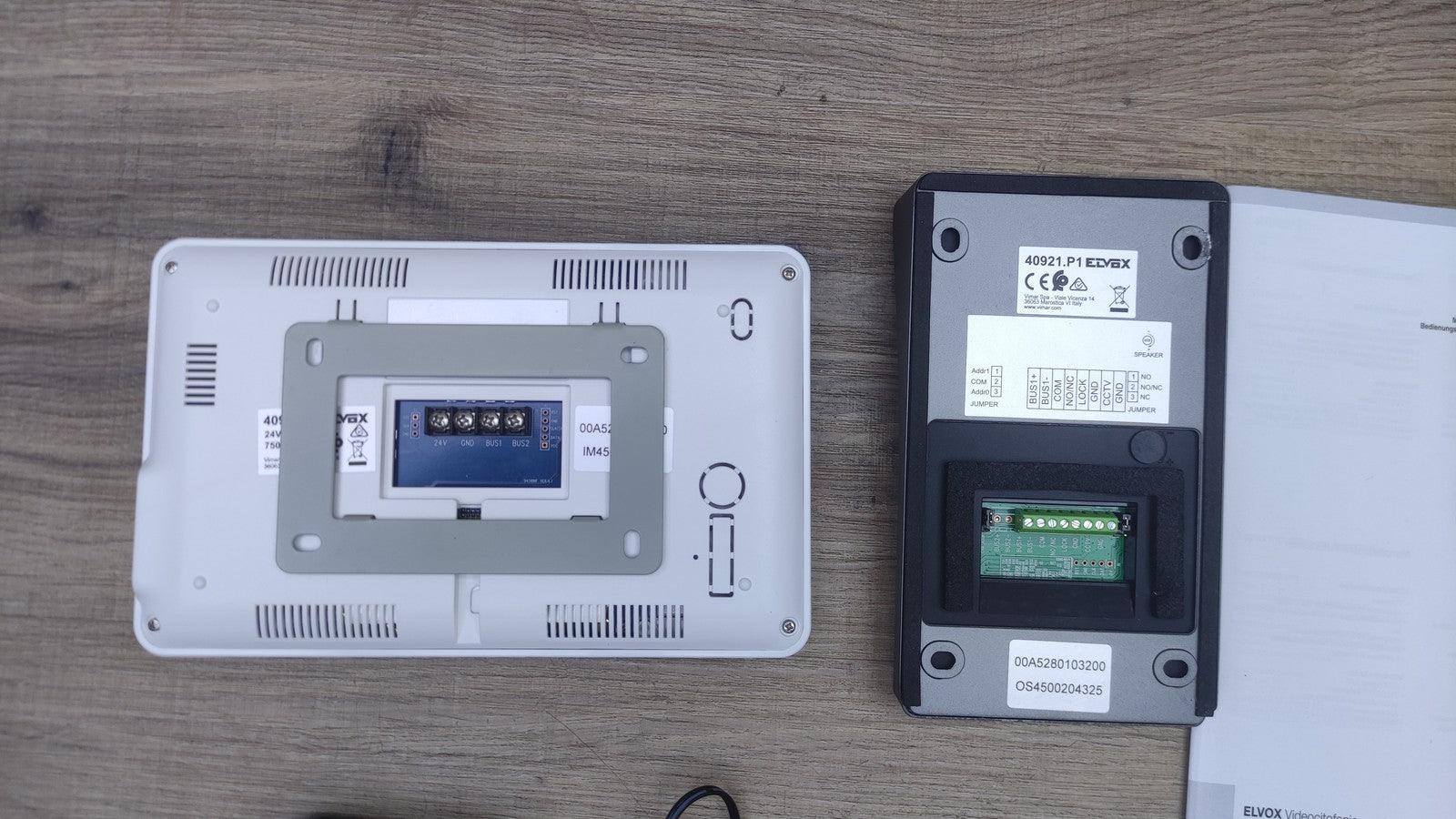 VIMAR ELVOX K40910 Videosprechenalage Set mit Monitor 7 Zoll, I38555