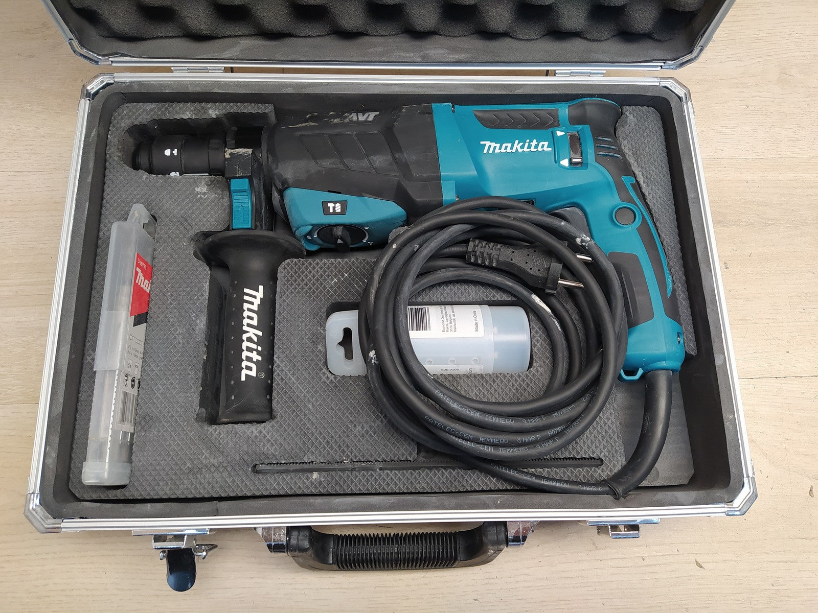 Makita HR2631FT Elektro-Bohr-/Meißelhammer 800W, I38315