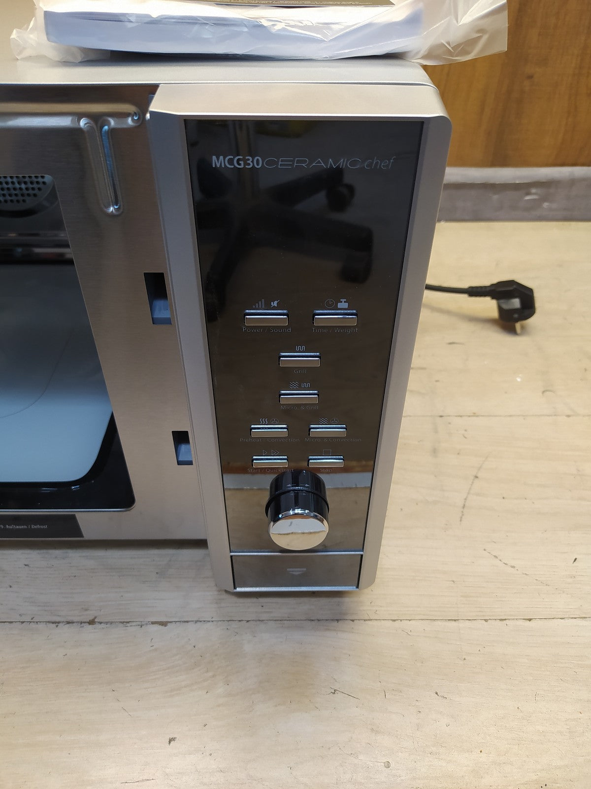 CASO MCG 30 Ceramic chef Mikrowelle mit Grill + Heißluft 2100W 30L, I39028