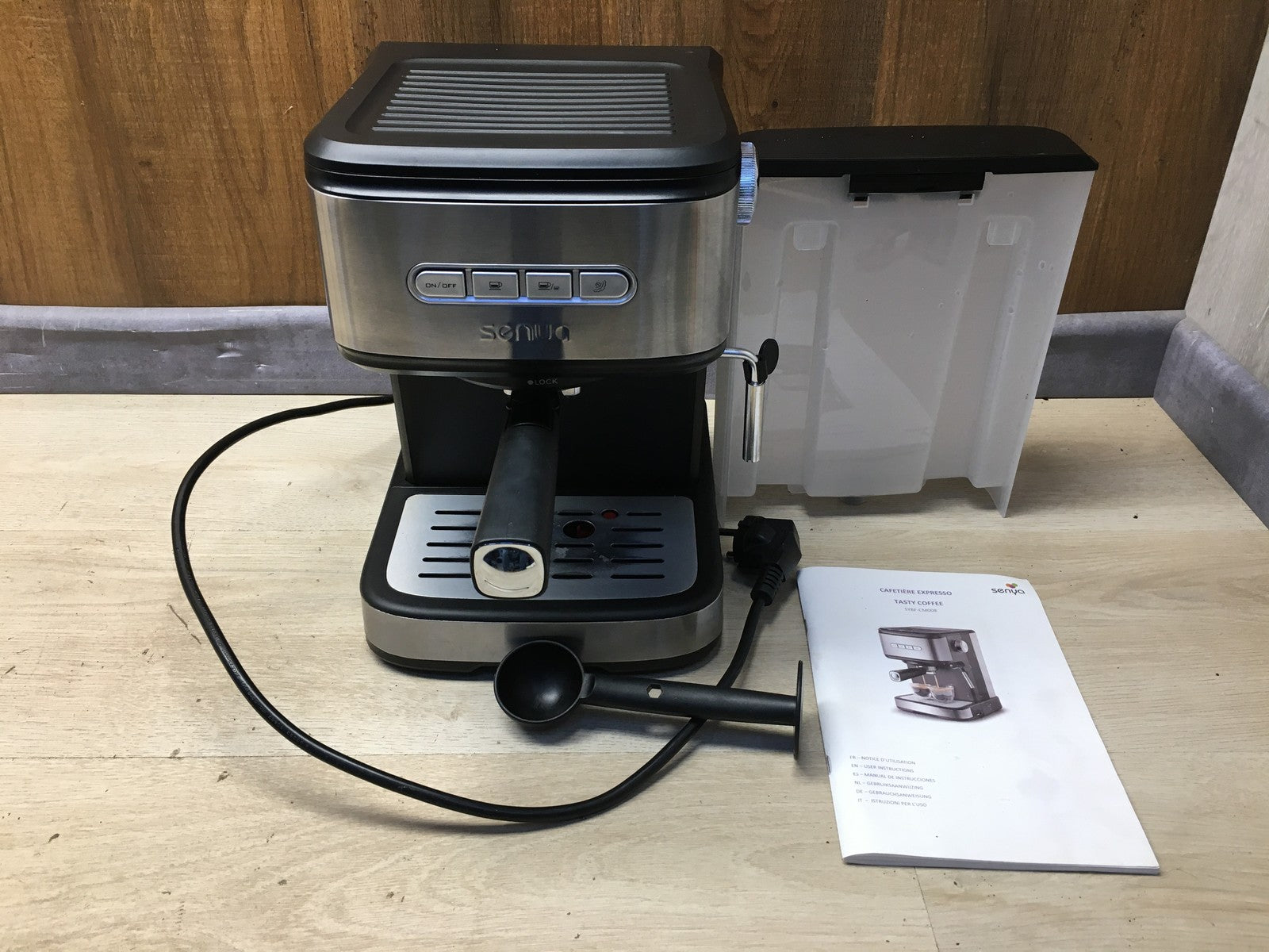 SENYA CM8501BA-GS Kaffeemaschine mit Milchaufschäumer, 850W, I36084