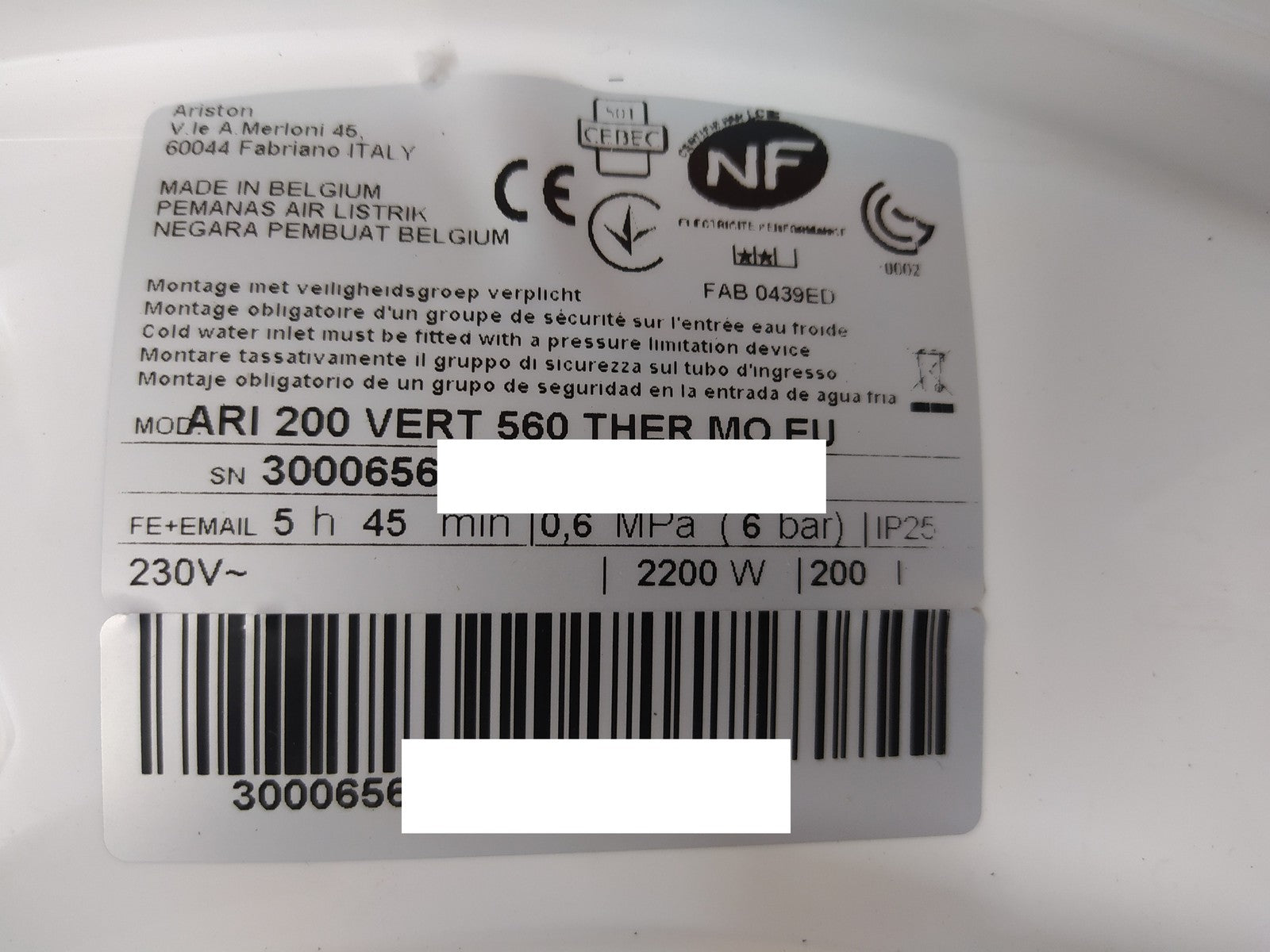 ARISTON Ari 200 Vert 560 Ther Mo Eu Warmwasserspeicher 200L EEK: C I35123