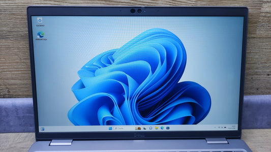 Dell Latitude 5530 Notebook 15.6" Touch FHD i5-1245U 16GB 256GB Thunderbolt LTE