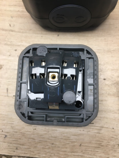 LEGRAND Plexo New Feuchtraum-AP-EV-Steckdose 069708L I39881