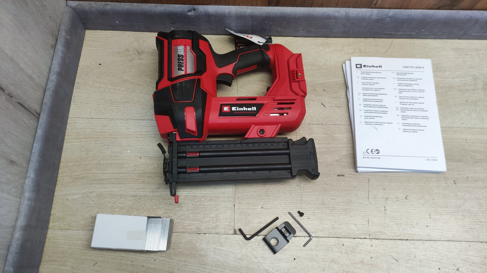 Einhell Akku-Nagler FIXETTO 18/50 N Solo, 18V, 60 Schuss/min, I38155