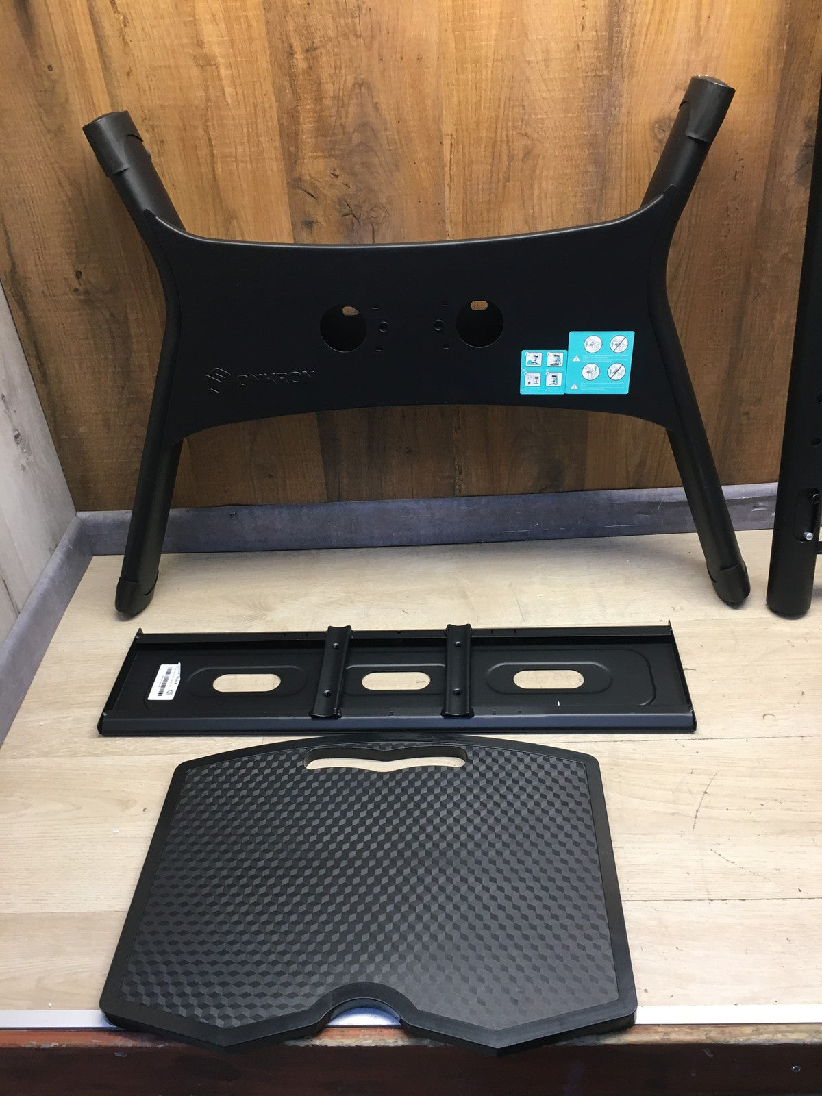 ONKRON TS1551-B TV Ständer rollbar für 40-70 Zoll Fernseher, I37798