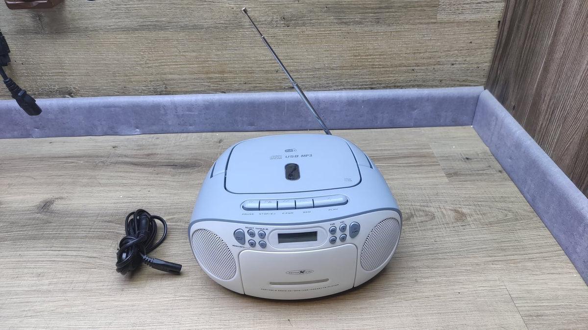 Reflexion RCR2260DAB Tragbares CD/MP3-Cassetten-USB-DAB+-Stereo Radio