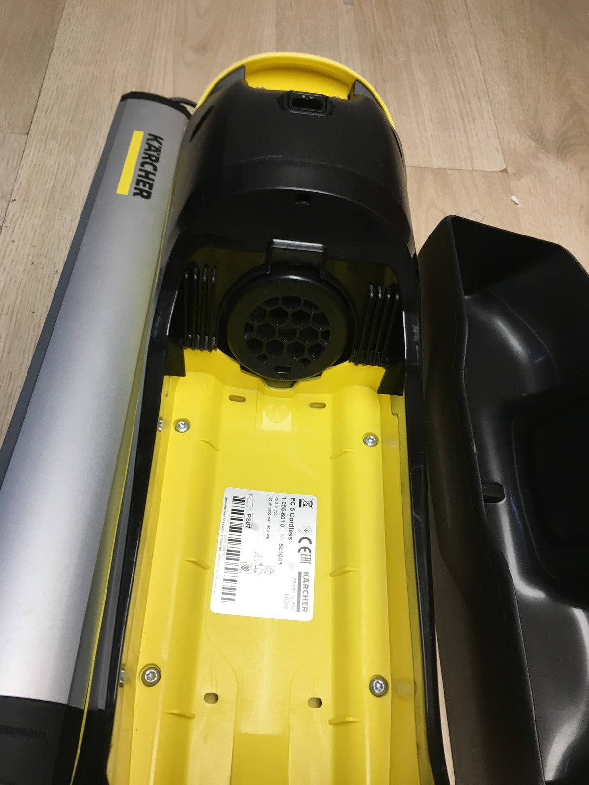 Kärcher FC 5 Cordless Akku-Hartbodenreiniger (1.055-601.0), I35886
