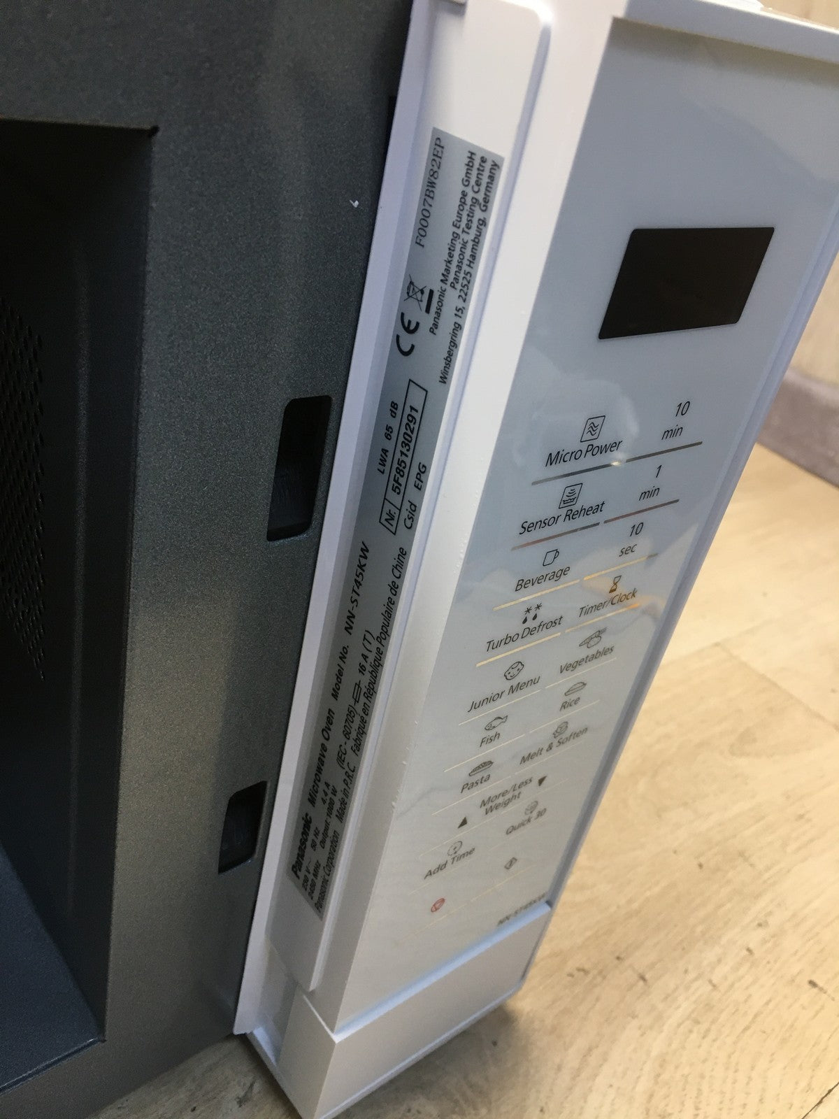 Panasonic NN-ST45KW Mikrowelle 32 L 1000W I40950
