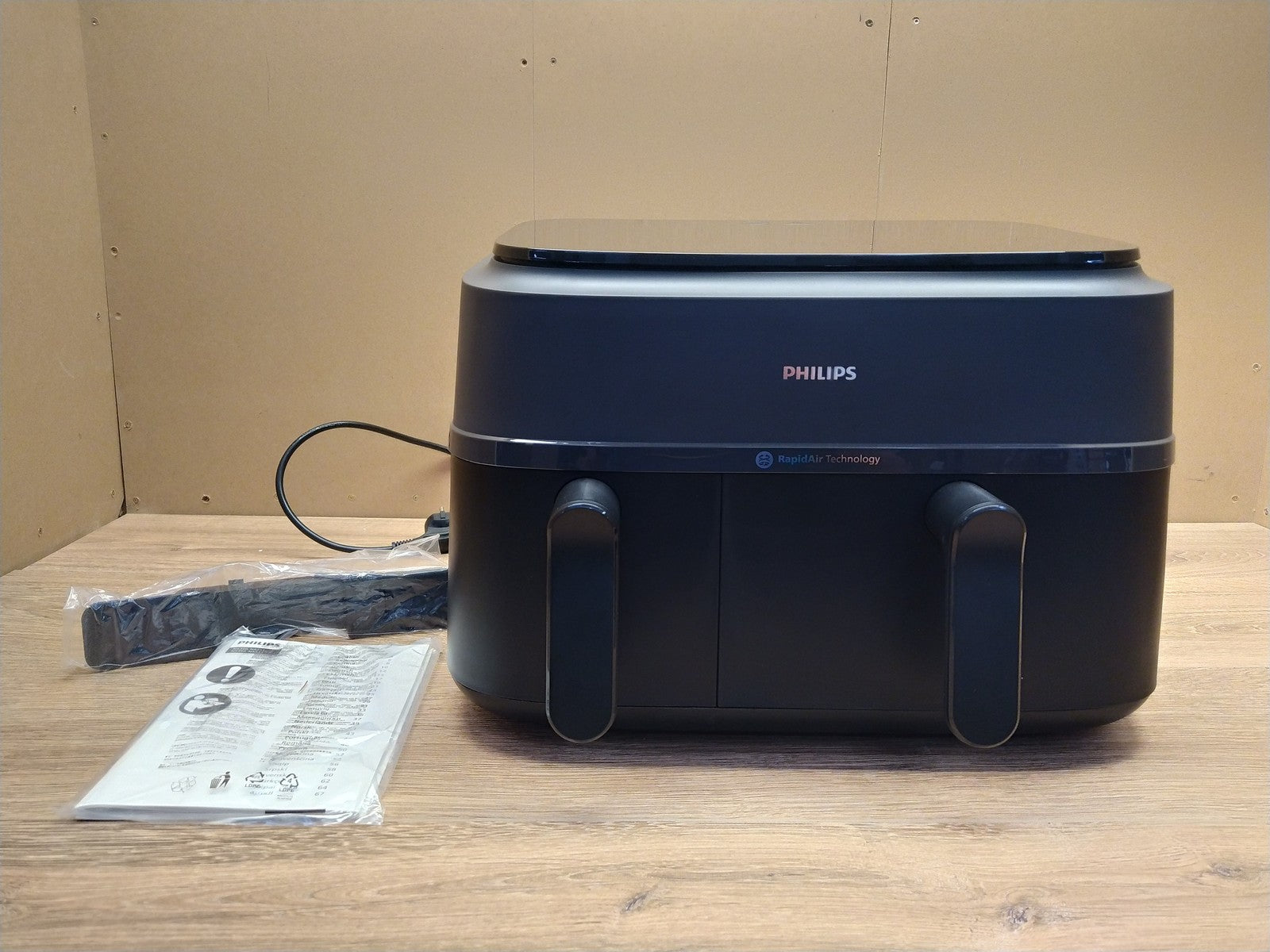 Philips Heißluftfritteuse NA350/00 9L 2 Körbe I39325