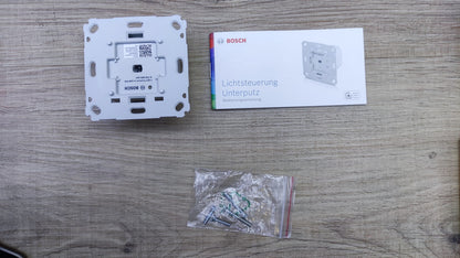 Bosch Smart Home Unterputz Lichtsteuerung Schaltaktor (8750000444), I35765