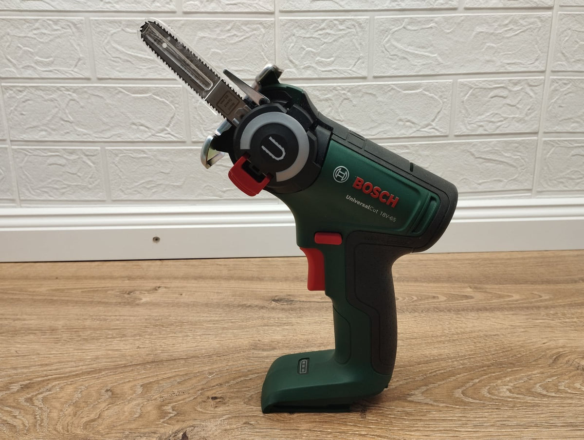 Bosch UniversalCut 18V-65 Akku-NanoBlade-Säge 3 603 CD5 200 Freihandsäge grün
