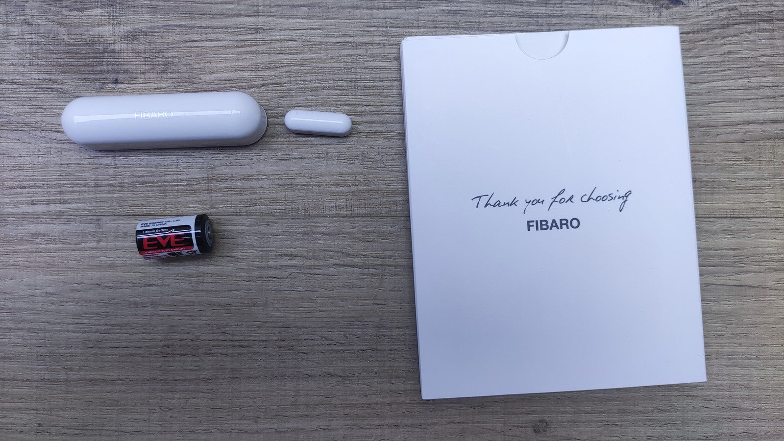 FIBARO Türkontaktsensor mit Temperatursensor FGBHDW-002, I36119