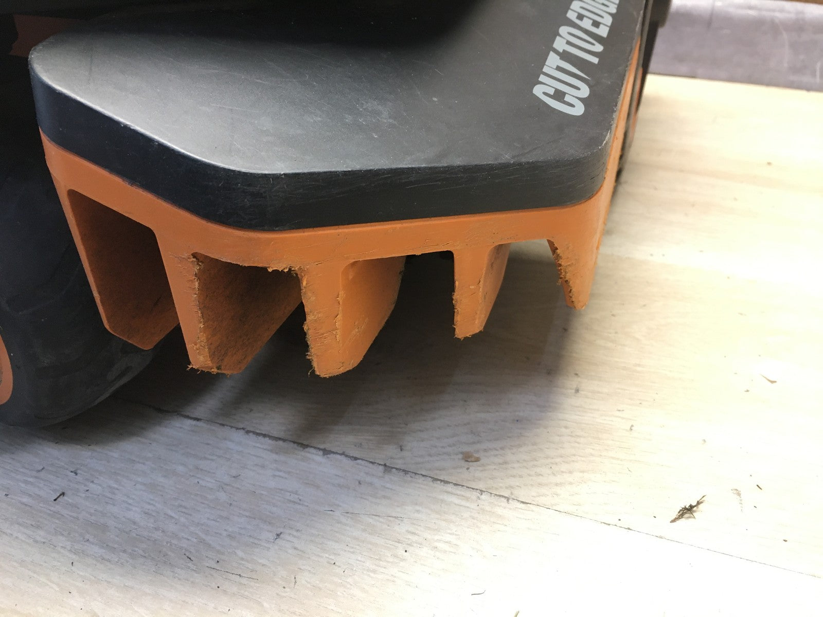 WORX Landroid Vision M600 Mähroboter ohne Begrenzungskabel WR206E, I38404