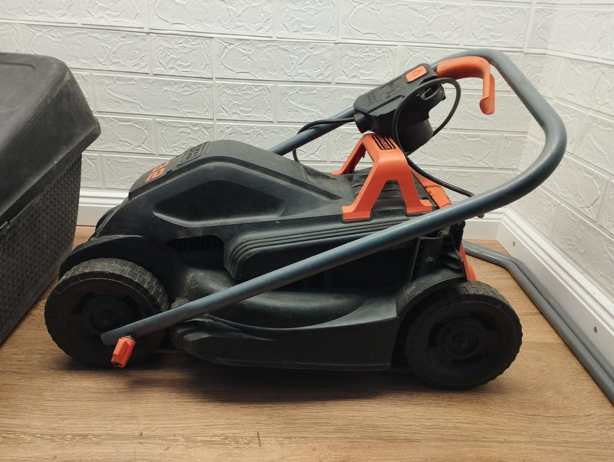 Black&Decker BEMW351 Elektro-Rasenmäher 1.0kW 32cm