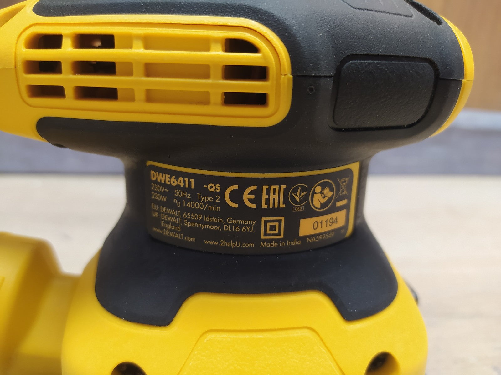 DeWalt DWE6411 Vibratiosnschleifer/ Schwingschleifer, 230 Watt, I38456