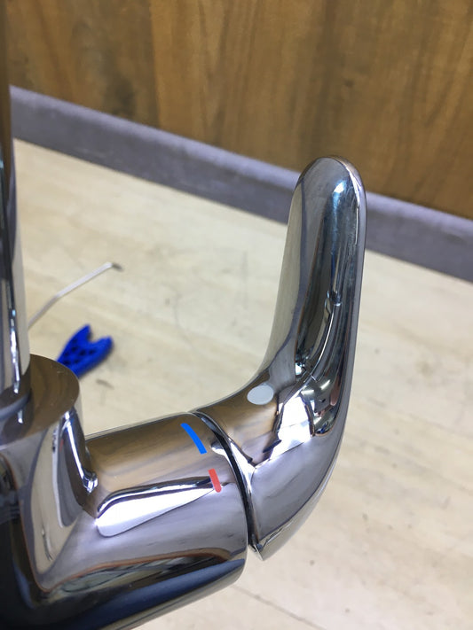 GROHE Swift Waschtischarmatur 24330001, wassersparend, Wasserhahn, I35137