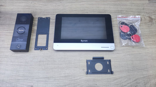 Byron DIC-23312 Video-Türgegensprechanlage mit 7" Display, I37516
