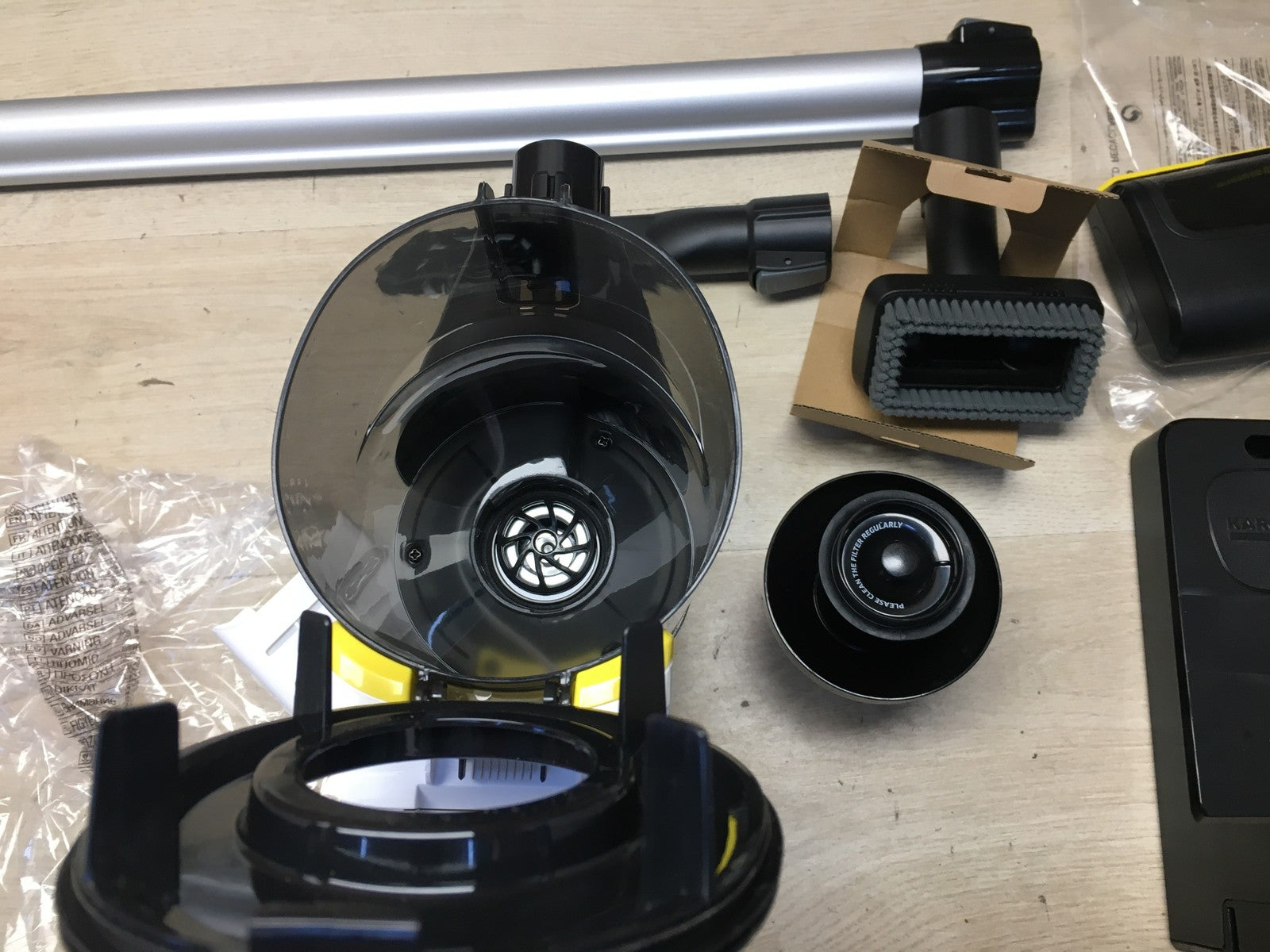 Kärcher VC6 Cordless Akku-Handstaubsauger (1.198-670.0), I36816