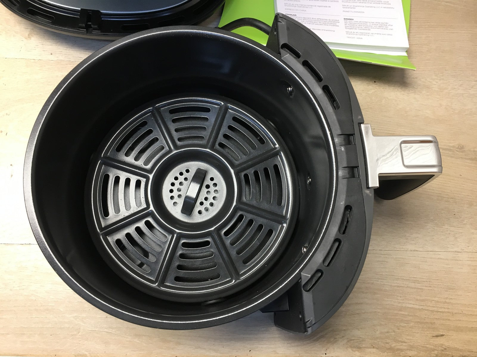 Ninja Max 6 -in-1 Heißluftfritteuse AF100EU, I36223