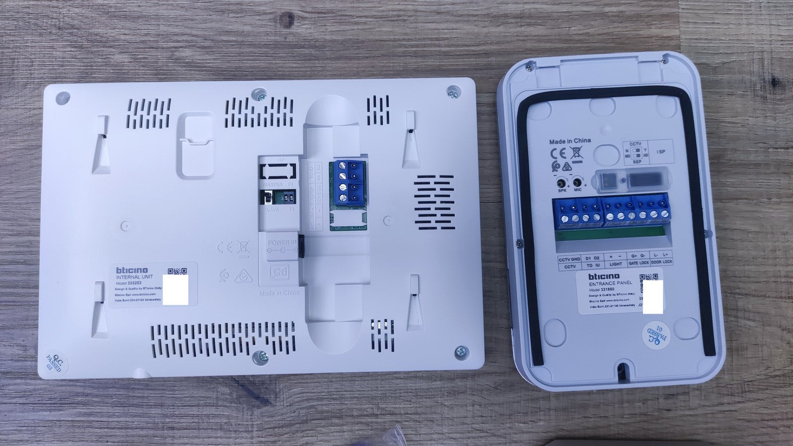 Bticino Video-Türsprechanlage 317913 EasyKit Essential verkabelt I37228
