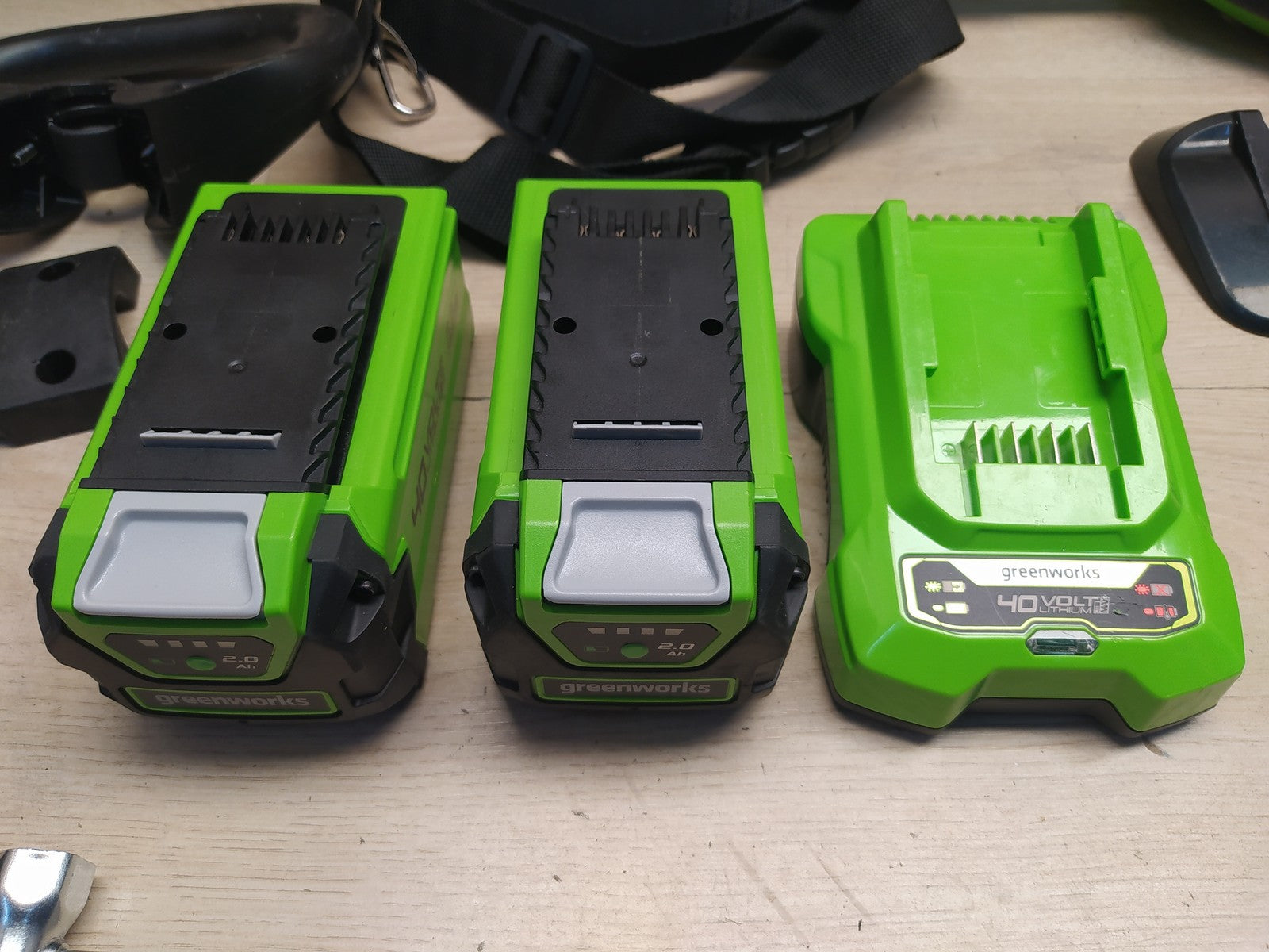 Greenworks Akku-Rasentrimmer und -Sense 2in1 GD40BC, I37200