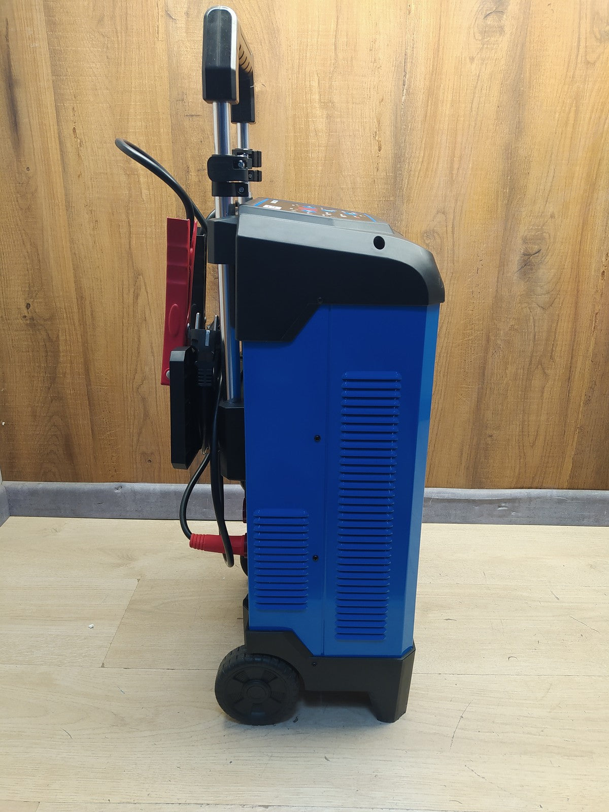 Güde 85128 Batterielader Digital GDB 24V/12V-200, I37465