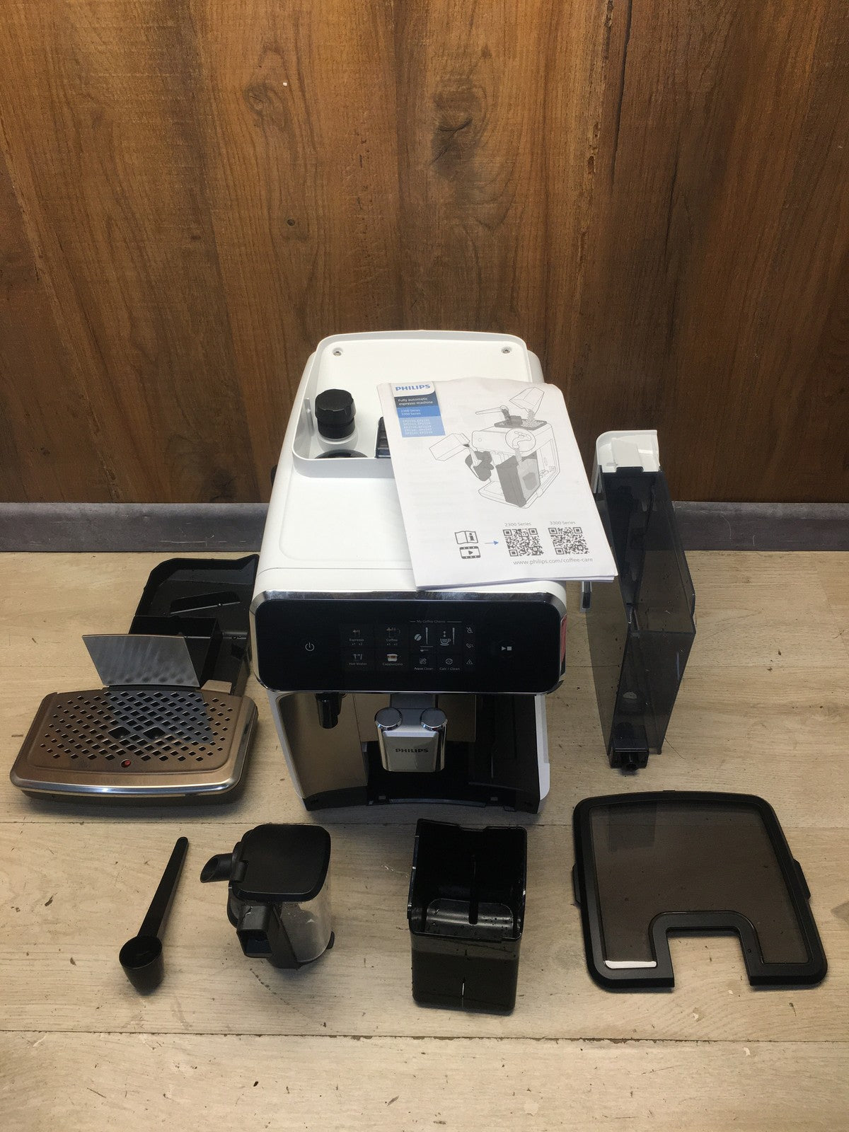PHILIPS EP2333/40 Vollautomatische Espressomaschine, I39323