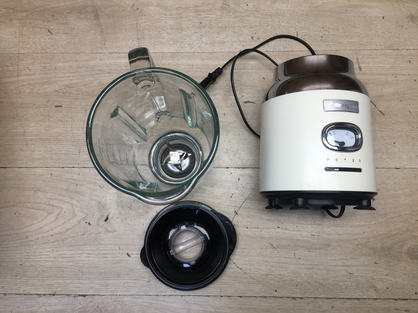 Westinghouse WKBE221WH Blender, 600W, I37823