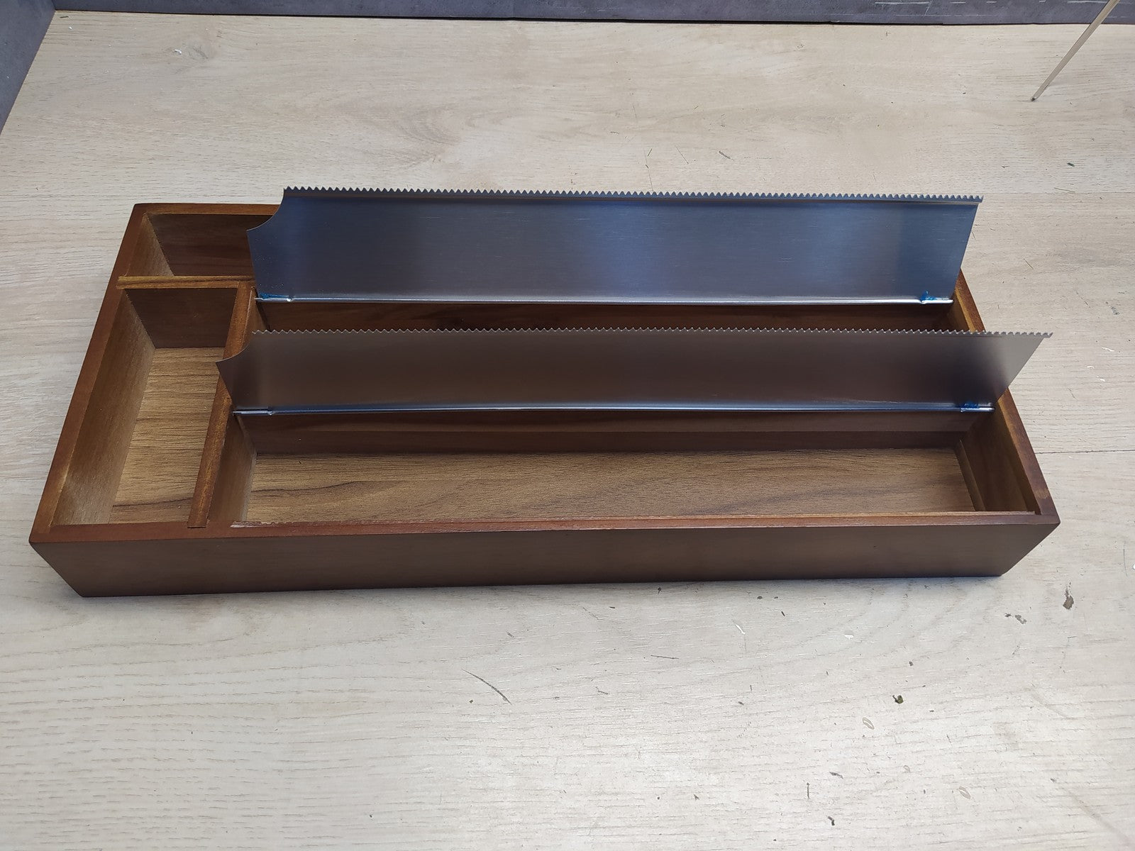 Kesper 28041 13 Folienspender, 42 x 19 x 5,4 cm, I37769