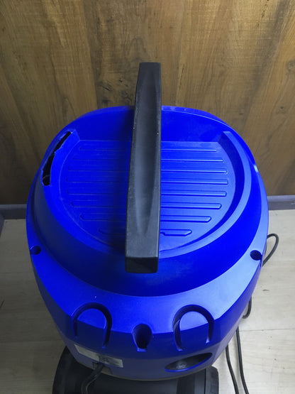 Nilfisk Multi II 30 T INOX VSC Nass-/Trockensauger, Innen- & Außenbereich I35721