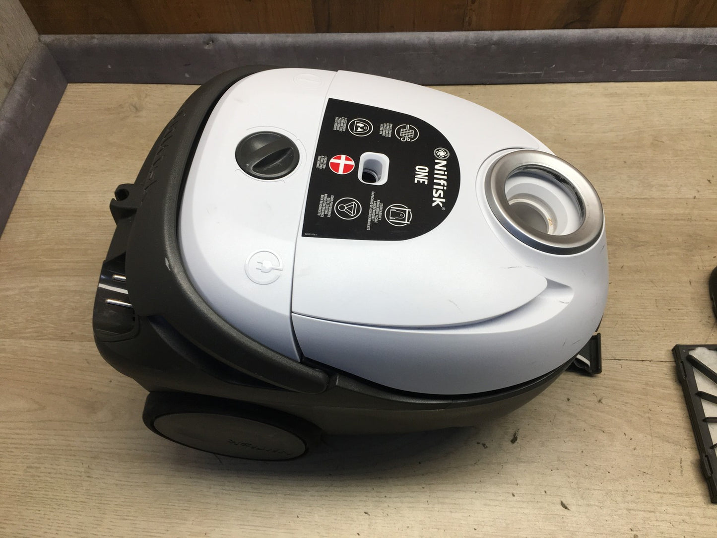 Nilfisk Staubsauger One WB10P05A-HB15, 750W, I38295