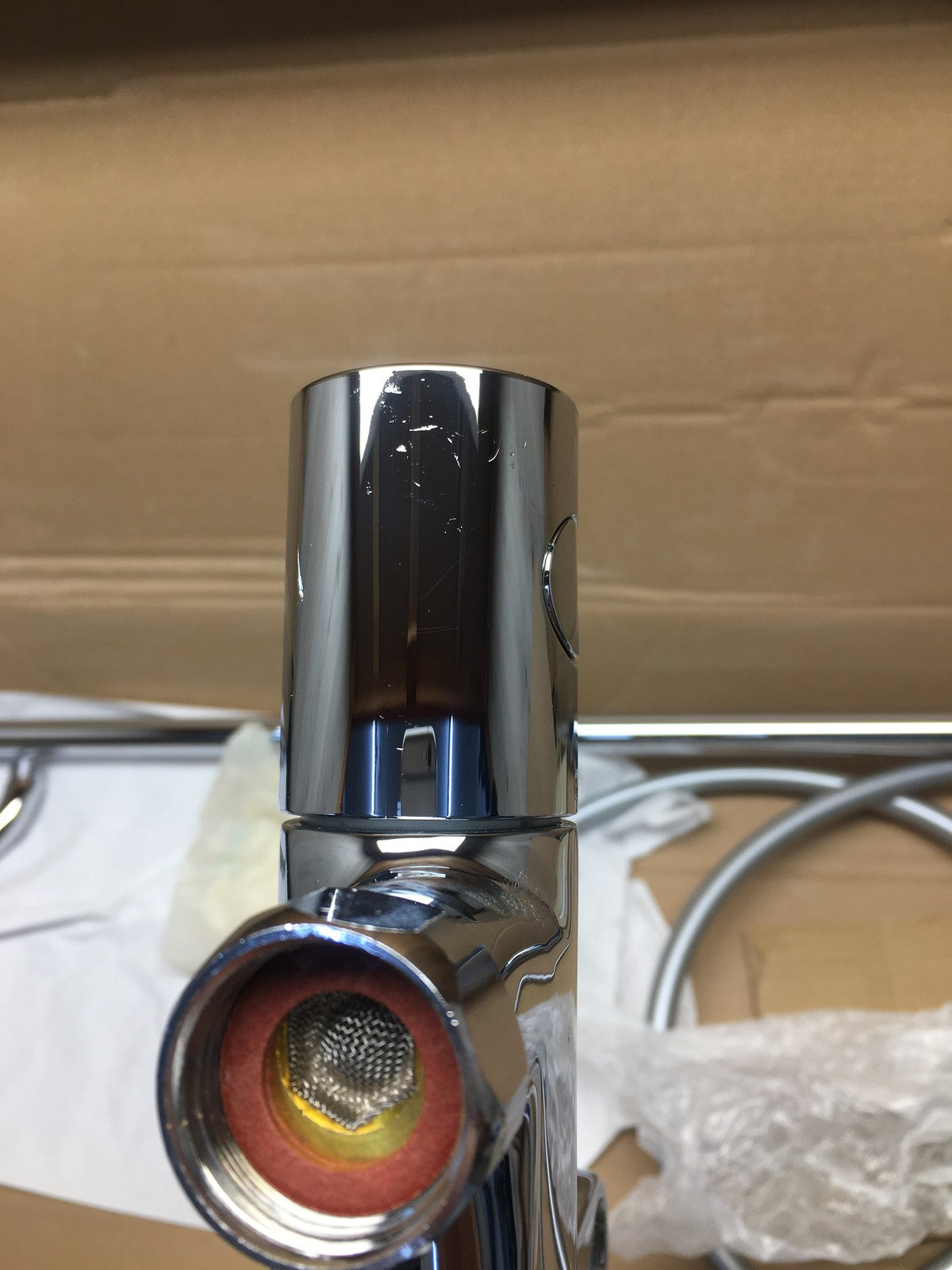 GROHE Vitalio 250 Duschsystem mit Badewannenarmatur 26984001, I41033