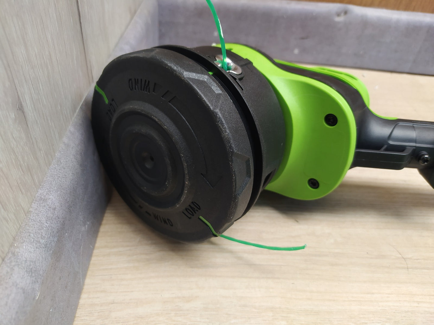 Greenworks Akku-Freischneider GD24X2BCB, ohne Akkus, mit Ladegerät, I38001
