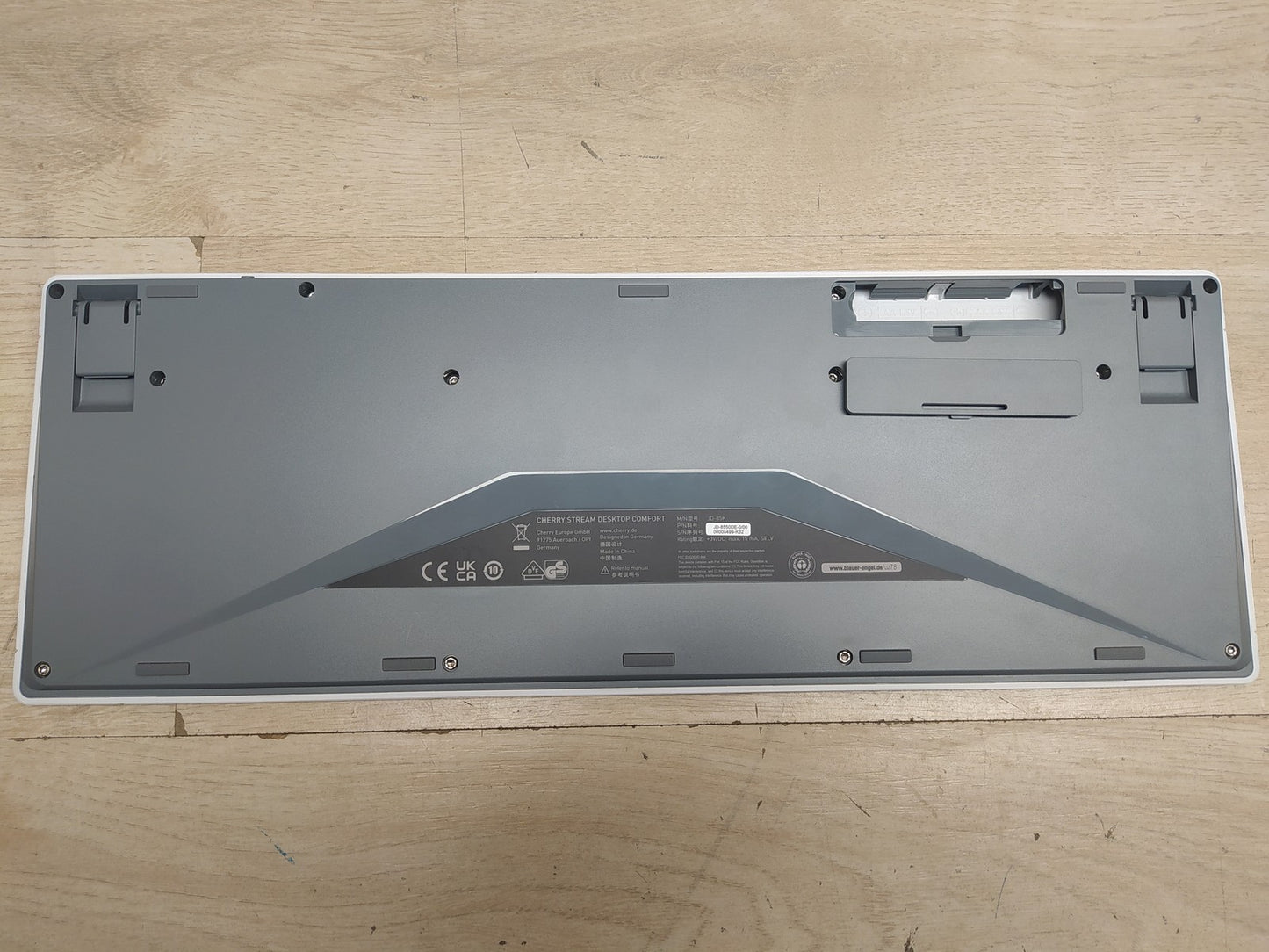 CHERRY Stream Desktop Comfort Kabelloses Tastatur-Maus-Set, DE Layout, I37753