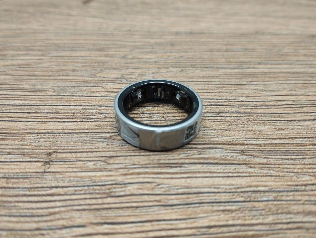 Samsung Galaxy Ring Smart Ring mit Titan-Gehäuse SM-Q508 Größe 8 Titanium Silver