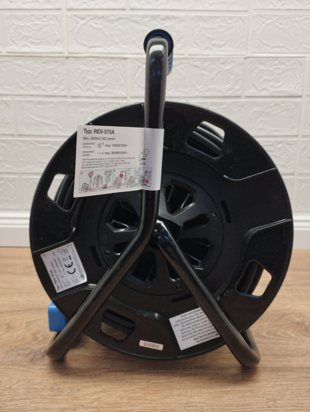 REV REV-575A Kabeltrommel Outdoor 50m IP44 4 Schutzkontaktsteckdosen blau