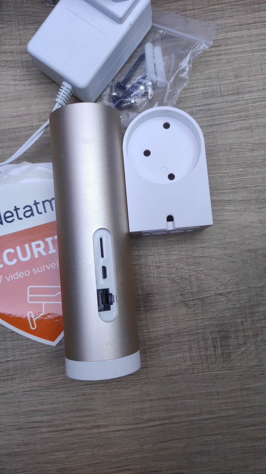 Netatmo Smart Indoor Überwachungskamera NSC01-AMZ innen mit Halterung, I34940