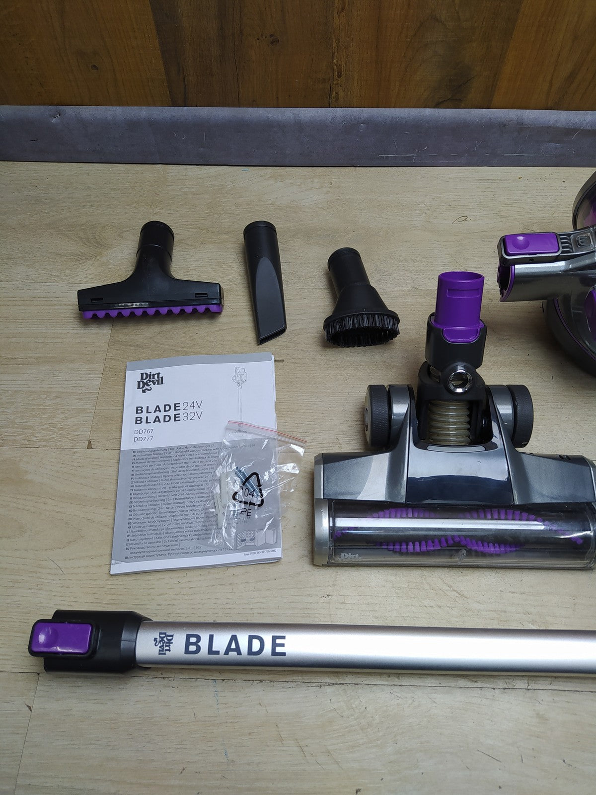 Dirt Devil DD777-3 Stielsauger Handstaubsauger Blade 32V Total lila, I35659