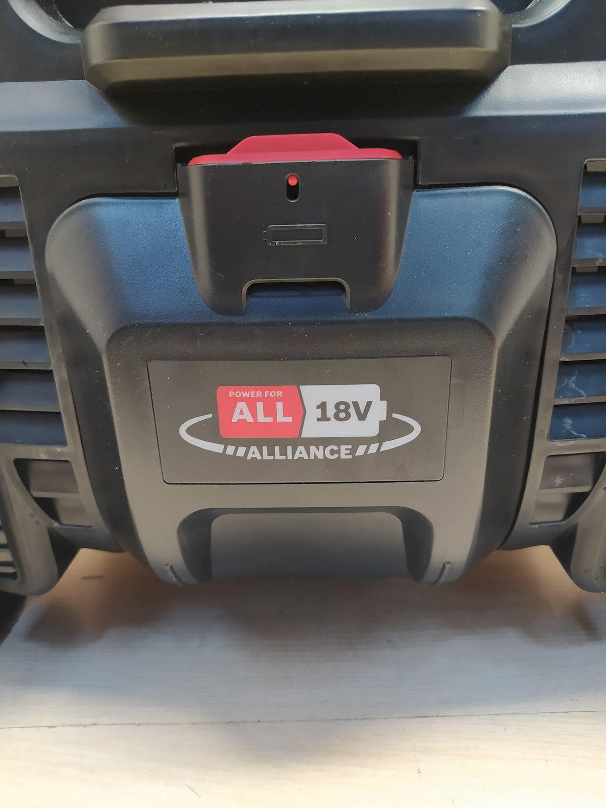 Bosch Akku Outdoor Reiniger Fontus 18V SOLO, I36974