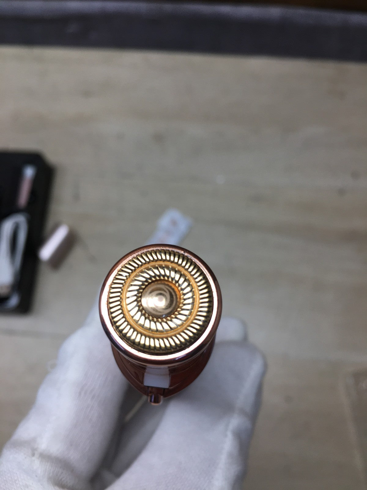 Flawless  FTFF3R Damenbart- und Gesichtshaarentferner, I39159