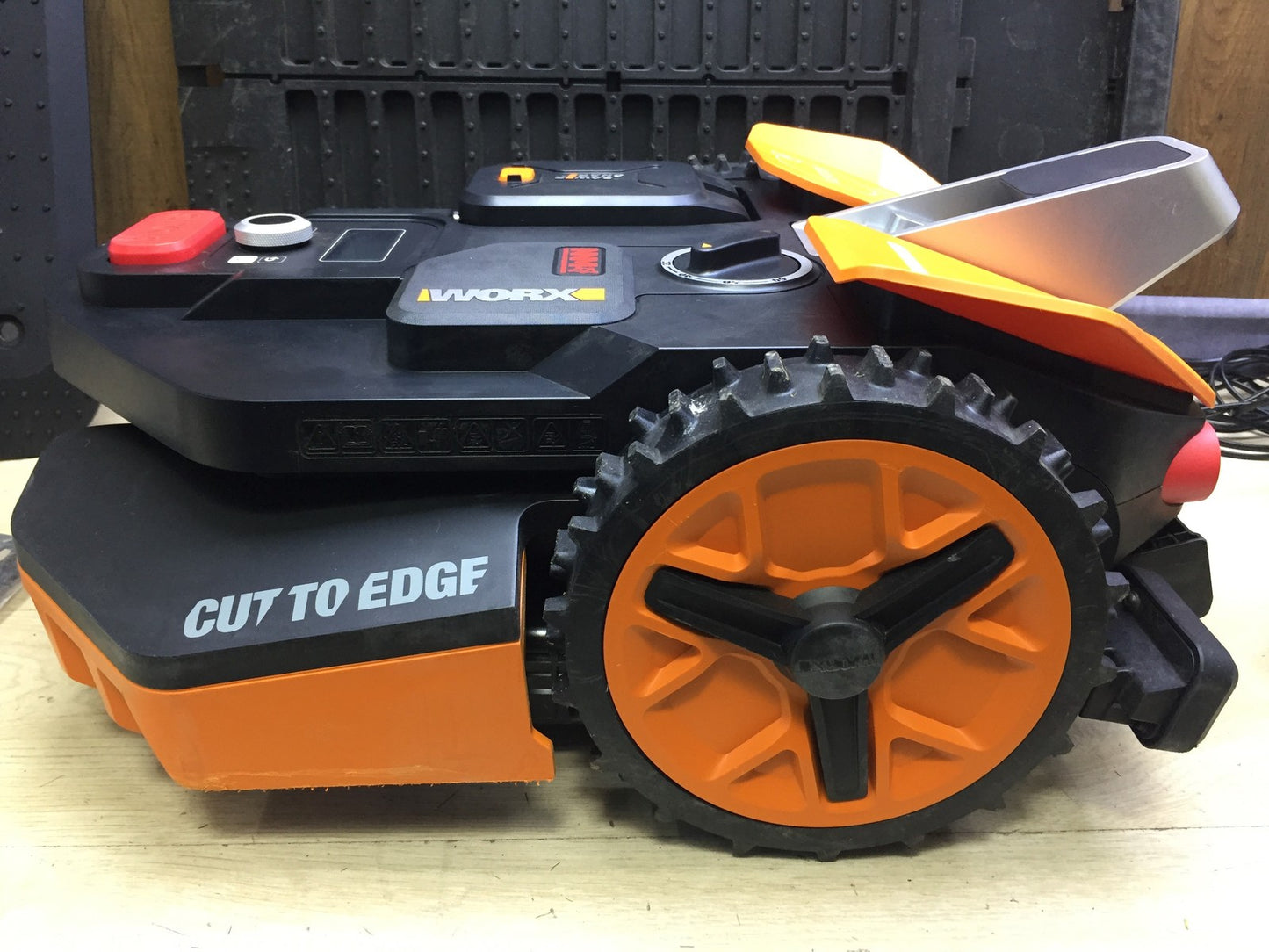 WORX Landroid Vision M800 Mähroboter ohne Begrenzungskabel WR208E.1, I33571